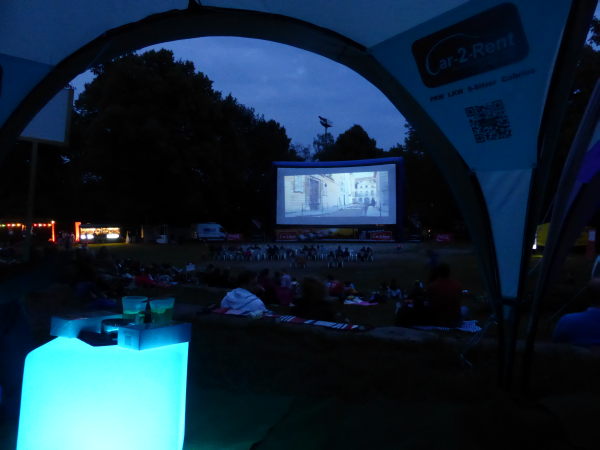 Tickets für den Pavillon beim Openair Kino gibts beim Hauptsponsor
